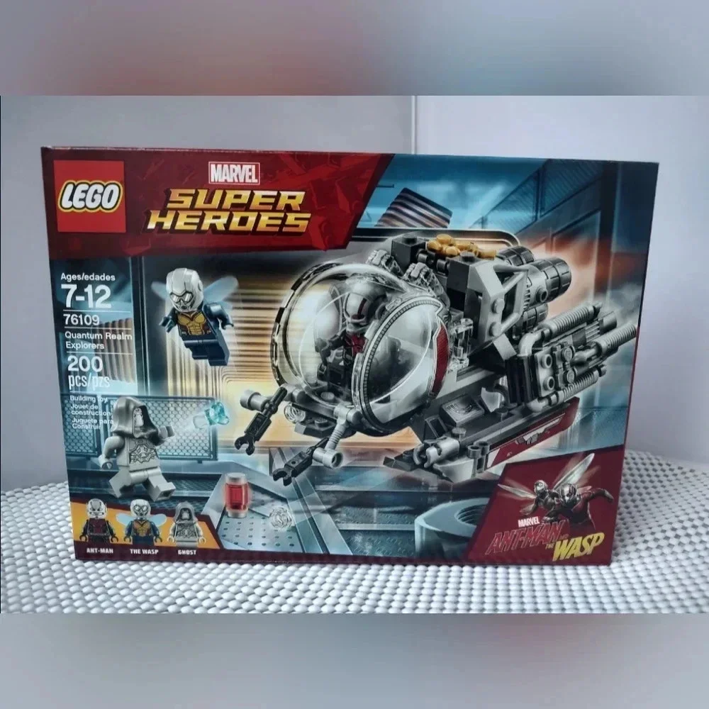 Lego Marvel Super Heroes 76109 Quantum Realm Explorers NWT Building Toy Set